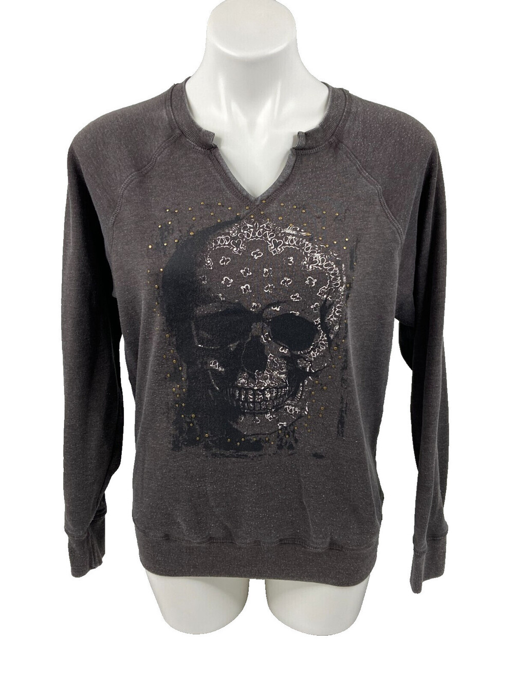 Maurices Women XS Skull Long Sleeve T Shirt Metal Stud Gray